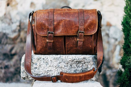 découvrez les it-bags, les sacs à la mode qui font sensation ! explorez notre sélection des dernières tendances, des marques incontournables et des styles uniques qui rehausseront votre look. trouvez le sac parfait qui allie chic et praticité.