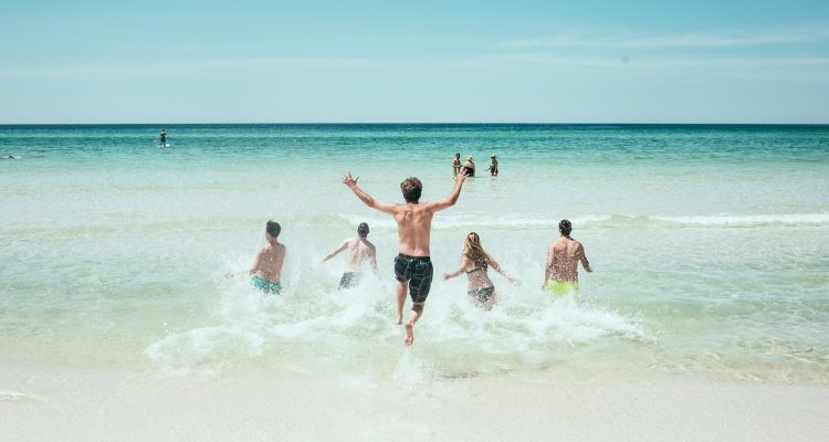 découvrez des vacances sur mesure qui répondent à vos envies ! choisissez votre destination, vos activités et vos hébergements pour vivre une expérience inoubliable adaptée à vos préférences. réalisez vos rêves de voyage avec nos offres personnalisées.
