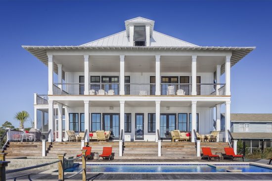 découvrez le monde exclusif de l'immobilier de luxe. que vous soyez à la recherche d'une villa somptueuse, d'un appartement élégant ou d'une propriété unique, notre sélection de biens immobiliers raffinés répondra à toutes vos attentes. investissez dans l'excellence avec notre expertise en immobilier haut de gamme.